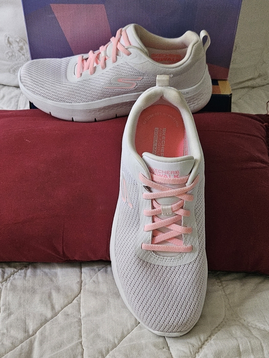 Skechers Shoes - Skechers GOwalk Women's White w/ Pink Accents Sneakers- Size  7
